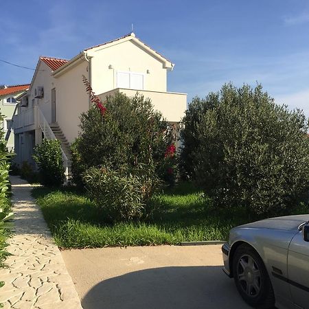 Apartments Villa Tribunj Tribalj Exterior foto